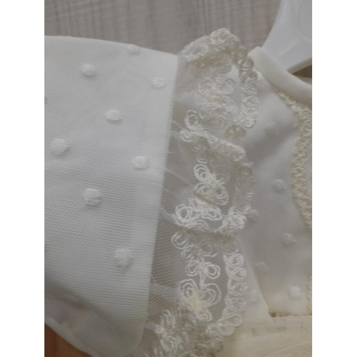 PELELE M/L+GORRO TUL BORDADO LAZO BEIG