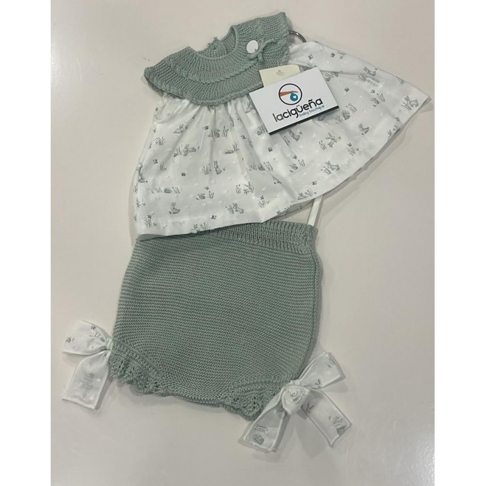 BLUSA SIN MANGA ESTAMPADO CON BRAGA...