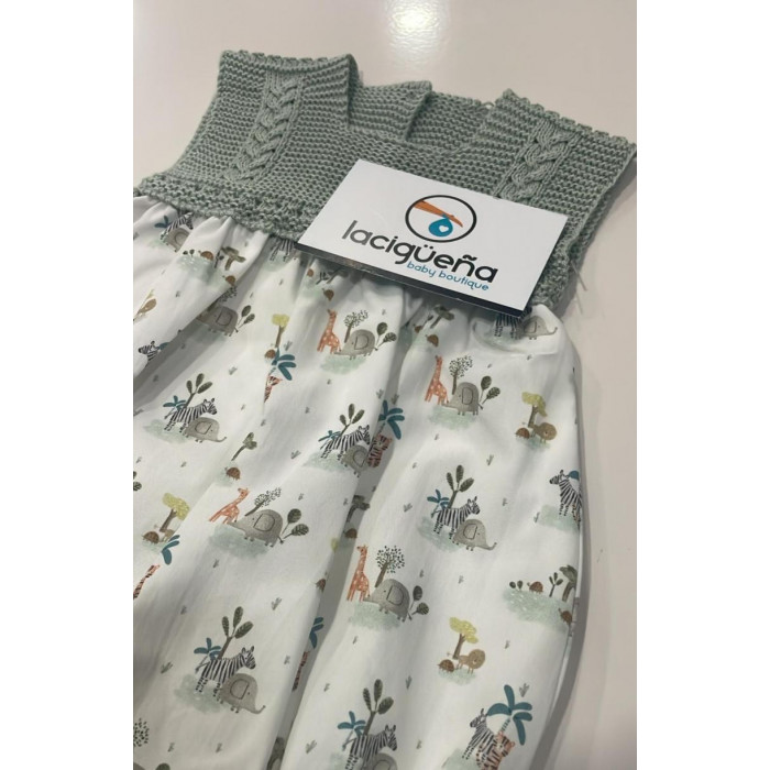 PELELE SIN MANGA HILO VERDE ESTAMPADO...