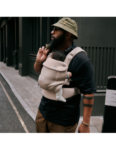 MOCHILA PORTABEBE AMYA ALMOND BEIG CYBEX