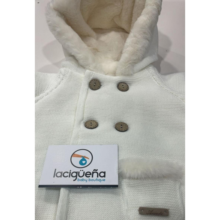 TRENKA LANA CON PELITO BEIG MARTIN...